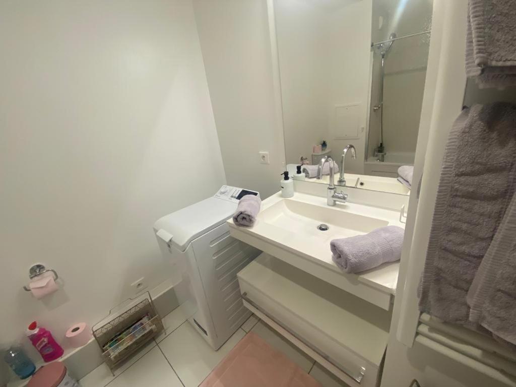 Appartement 80M2, Terrasse Sud, Metro 7 Direction Louvre A 8Minutes, Parking Sous-Sol, Proche Paris-Bercy Ivry-sur-Seine Exteriör bild